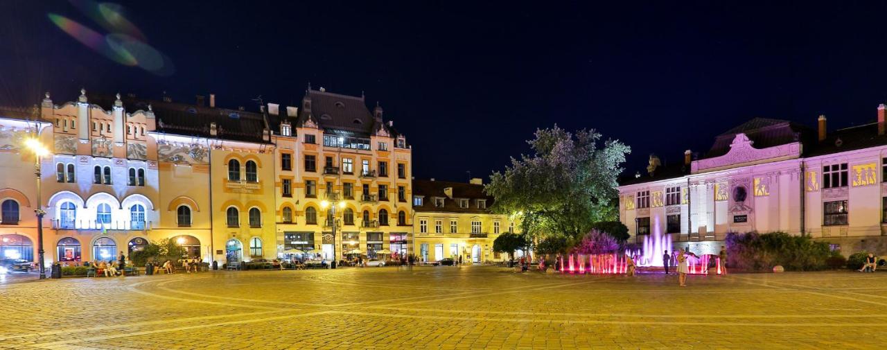 Art Palace Apartments Krasków Exterior foto